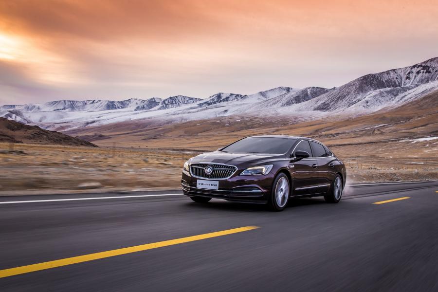  Buick LaCrosse 2016 года  (CN) (фото 11 из 19)